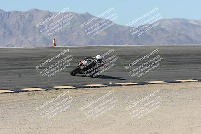 media/Oct-30-2025-Racers Edge (Thu) [[dabbdaf680]]/2-A Group/Session 3 Bowl/